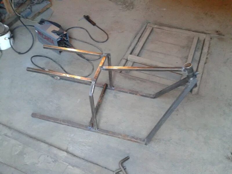 ленточные пилорама самодел 2. самодел пилорама ленточная. найти самодельный. самодельная мототележка. шинная пилорама с бензопилой урал.