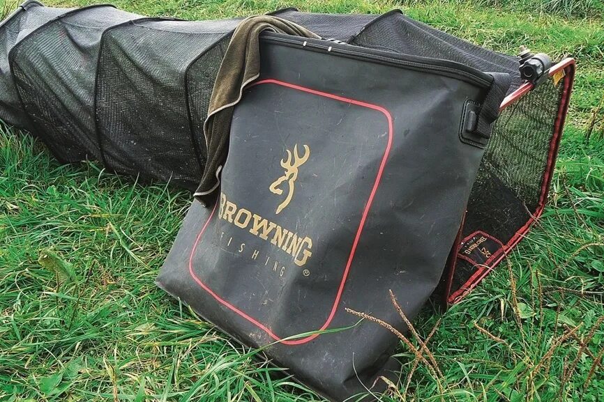 Сумка browning. Browning Waterproof Keepnet Bag. Садок Browning c-spec 3,5м.. Trabucco Pro Keepnet садок. Чехол Browning для садка Keepnet Bag.