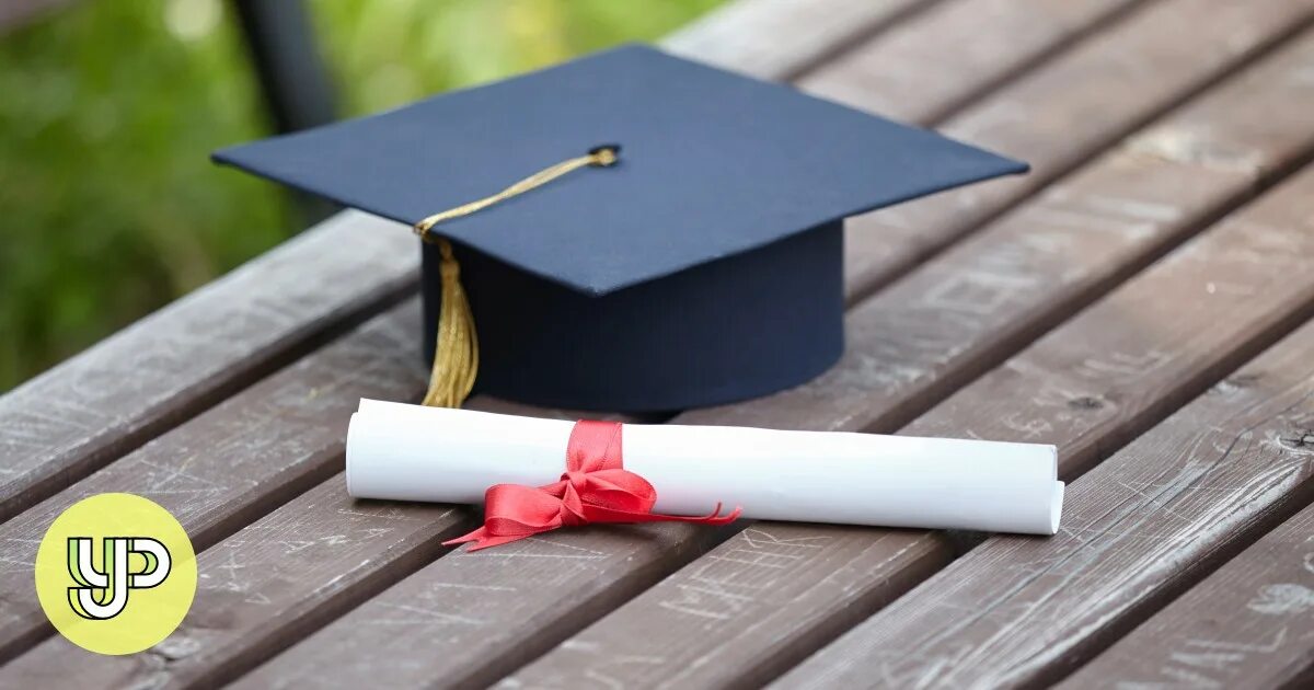 Бакалавр магистр. Make a degree. Выпускник вуза. Make a degree. Высшее образование.