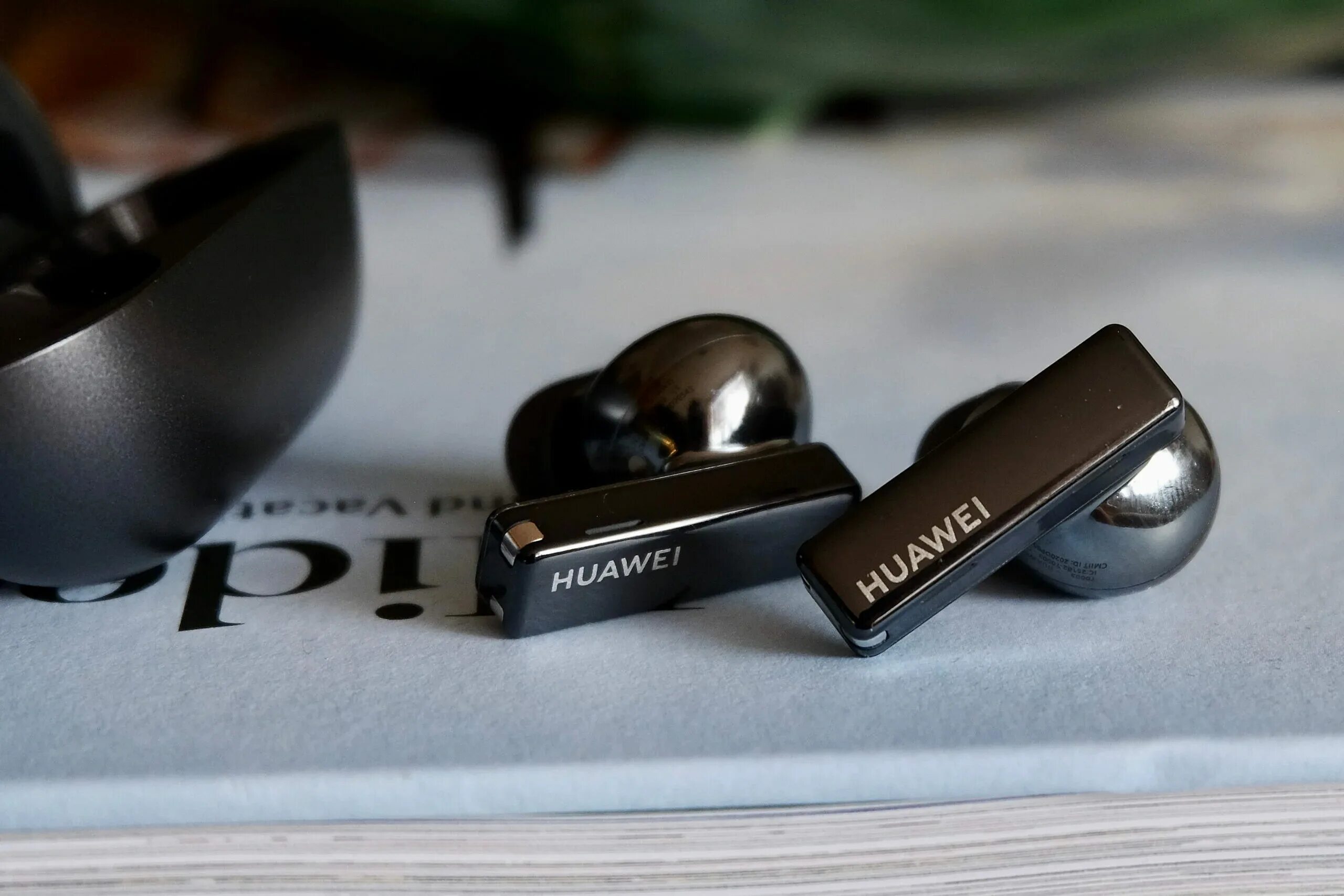 Huawei freebuds pro. Huawei freebuds pro black. Наушники хуавей freebuds 2. Huawei freebuds pro black. Huawei freebuds pro 2 черные.