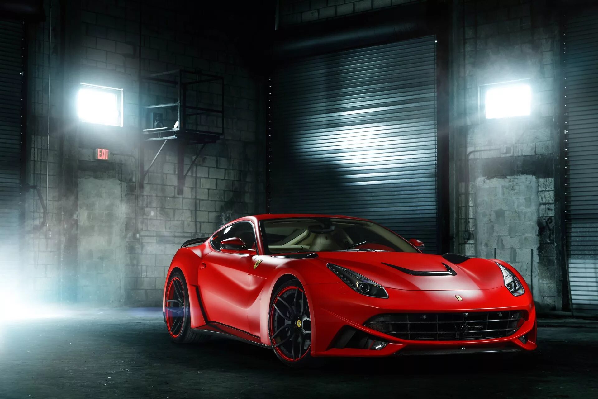 Обои ferrari. Ferrari f12 Berlinetta Red. Ferrari f12 красная. Ferrari f12 Berlinetta красная. Ferrari f12 Berlinetta ночь.