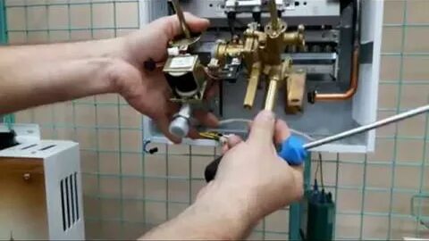 Газовая колонка отключается через минуту