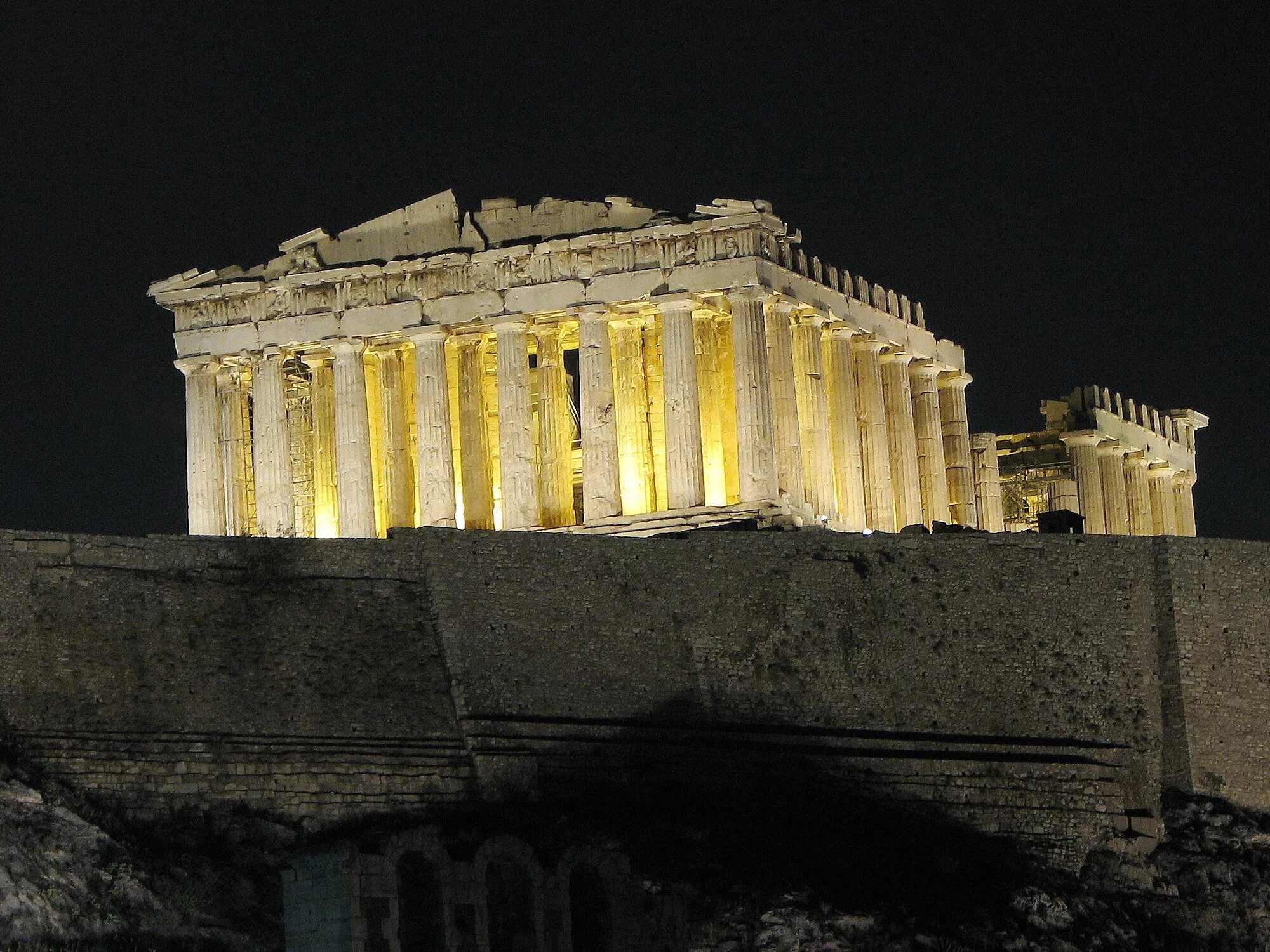 Где находится акрополь. Афины Акрополь Парфенон. Ночной Парфенон в Афинах. Акрополис Греция. 1.Афинский Акрополь.