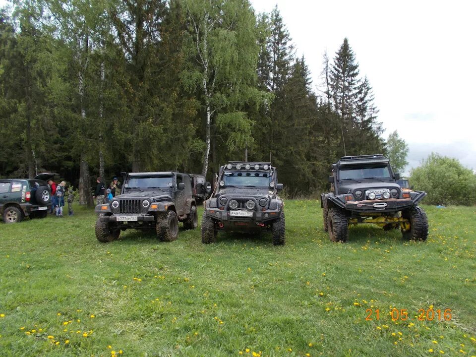 Трофи рейд дефендер. Покатушки на внедорожниках рейды. Mitsubishi land cruiser. Гелик трофи. Покатушки на внедорожниках рейды.