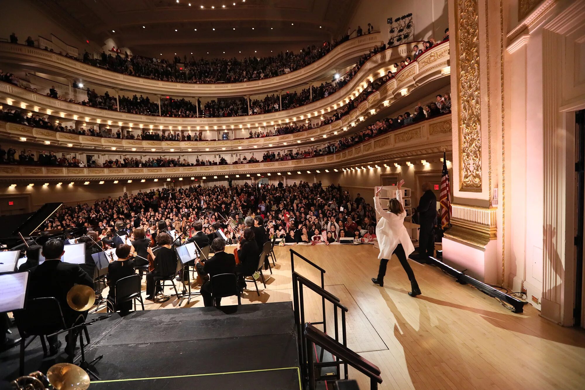 Концертный зал Карнеги Холл. Концертный зал в Нью Йорке Карнеги. Концертный зал "Карнеги-Холл" в Нью-Йорке, США. Карнеги-Холл концертные залы. Carnegie hall