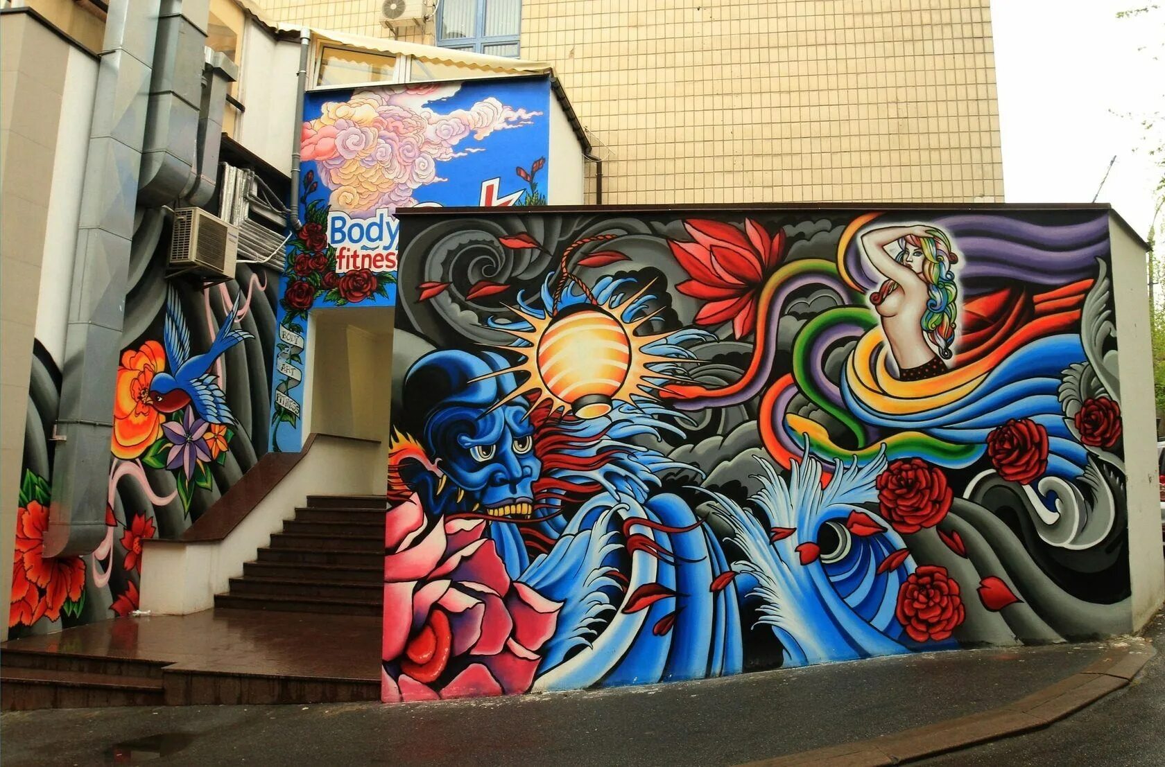 Граффити на зданиях