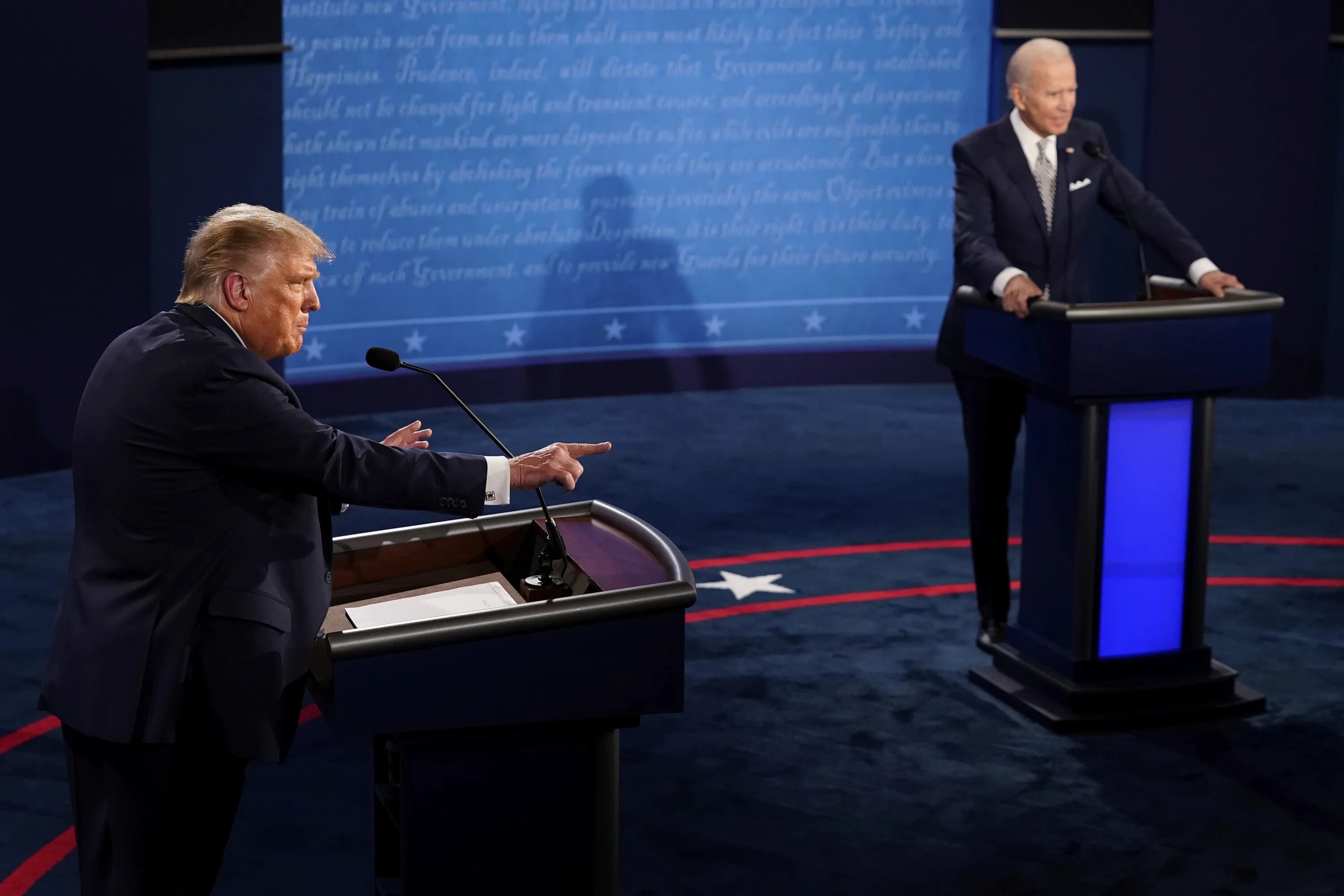Трамп и Байден дебаты. Джо Байден дебаты. Джо Байден дебаты с Трампом. Дебаты Трамп и Байден 2020.