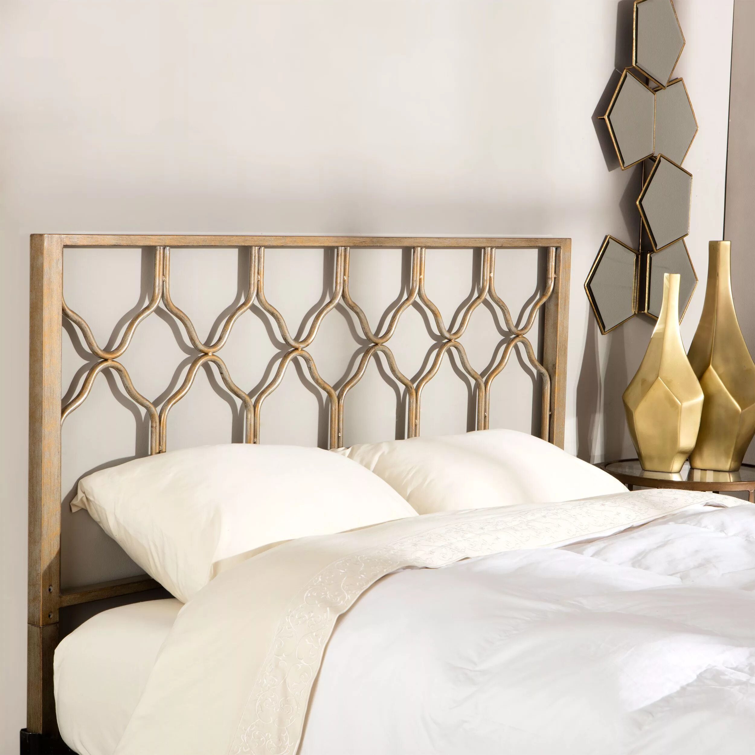 Кровать elliot shelter upholstered headboard. Кровать элизабет 160х200 каретная стяжка. Декор изголовья кровати. Casanova grey. Кровать «headboard button».