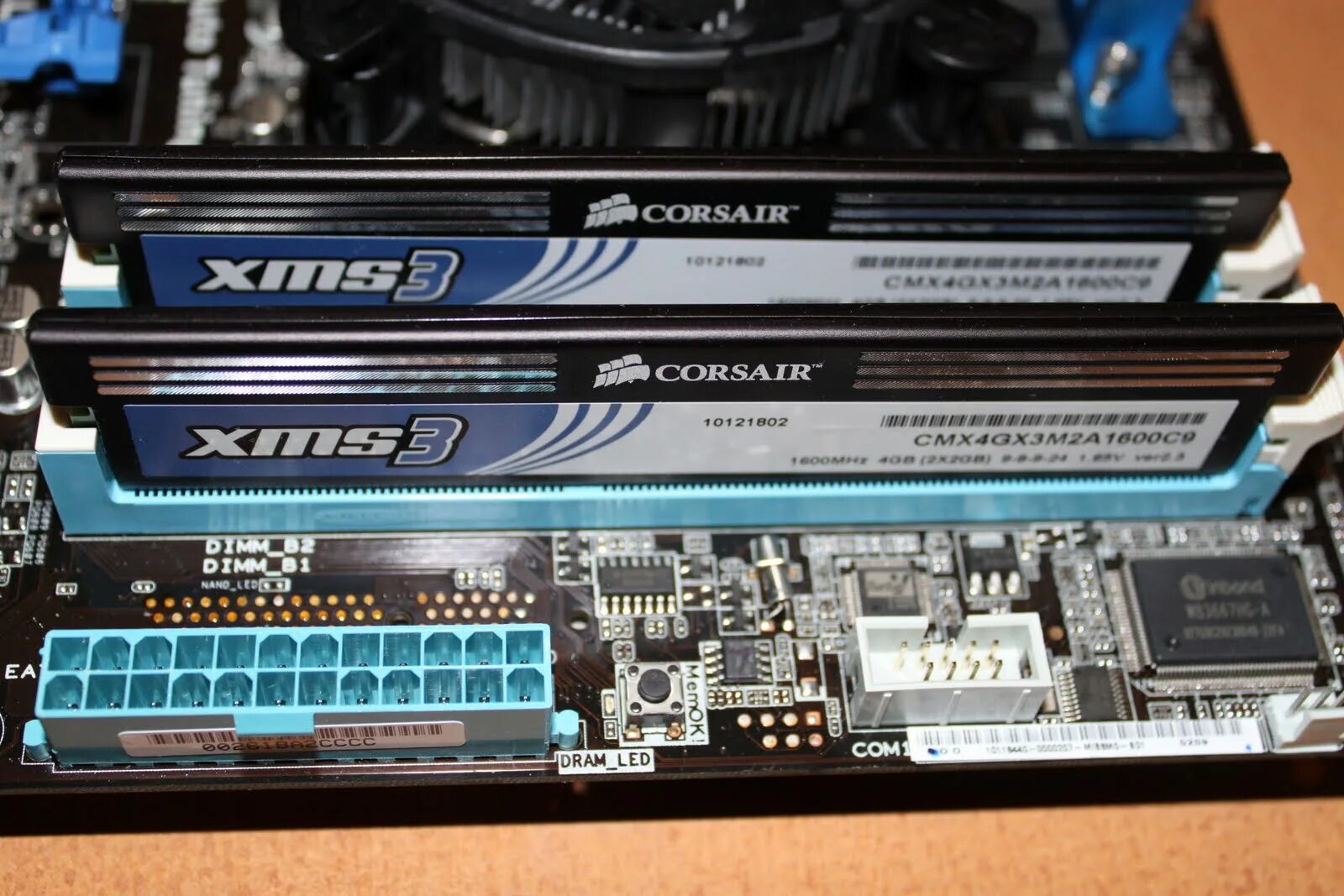 Memory channels. Двухканальная память ddr3. Двухканальный режим ddr3 SODIMM. Dual channel ddr3 двухканальный. Двухканальный режим оперативной памяти ddr3.