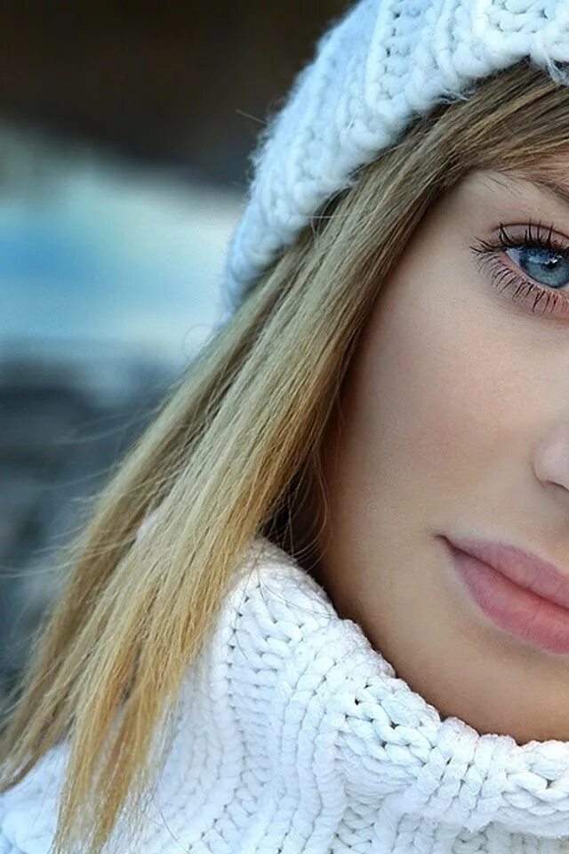 Жена голубоглазая. Алена Арбузова Blue eyed blonde. Mani Beats фото певицы. Девушка с синими глазами. Красивые голубоглазые девушки.