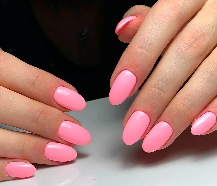 Розовый маникюр. Розовые ногти. Ногти розовые одно оные. Однотонный маникюр. Ногти актуальные цвета