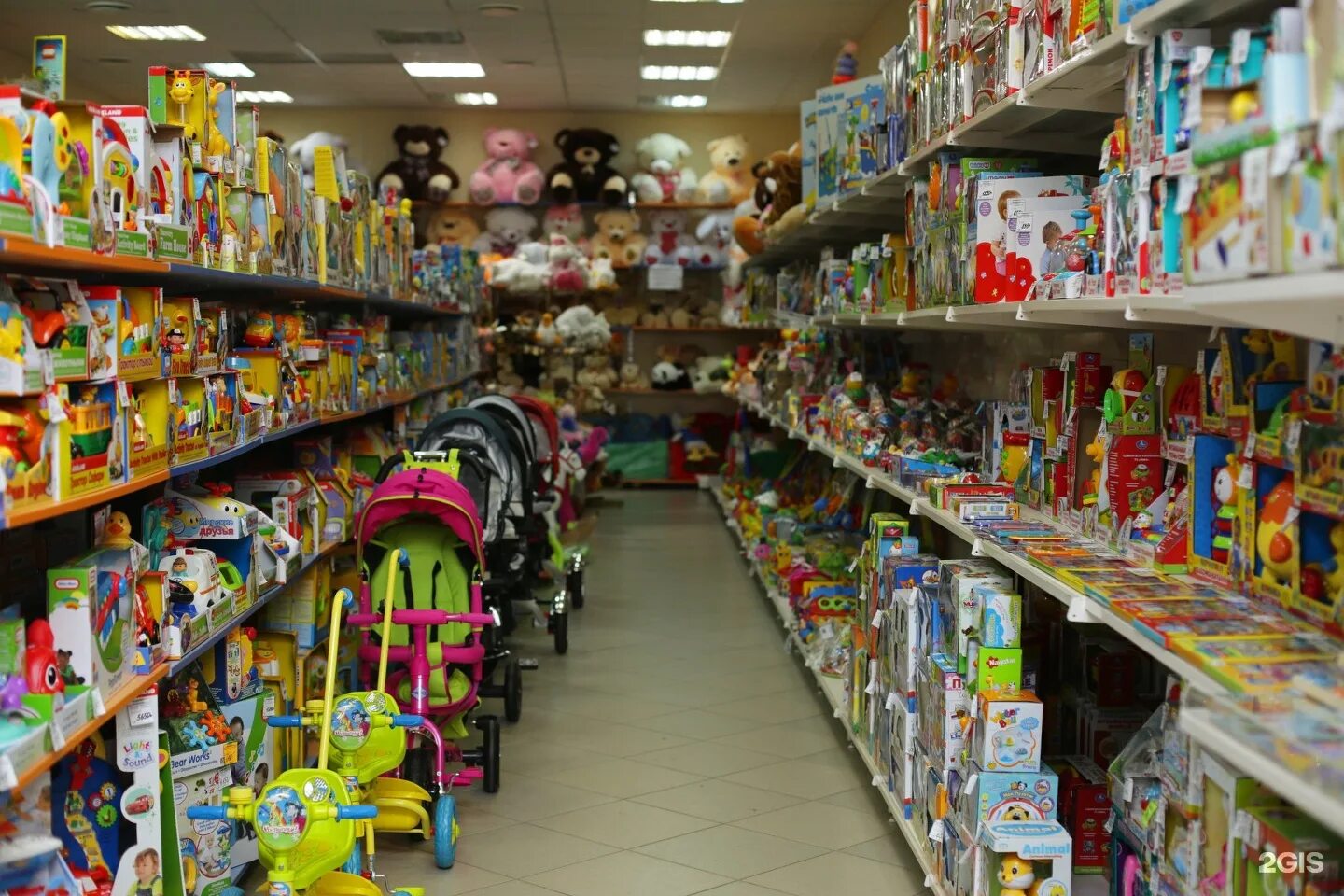 Все магазины страны. Магазин игрушек. Маленькие магазины детских товаров. Детский мир Тверь. Маленькая Страна магазин.