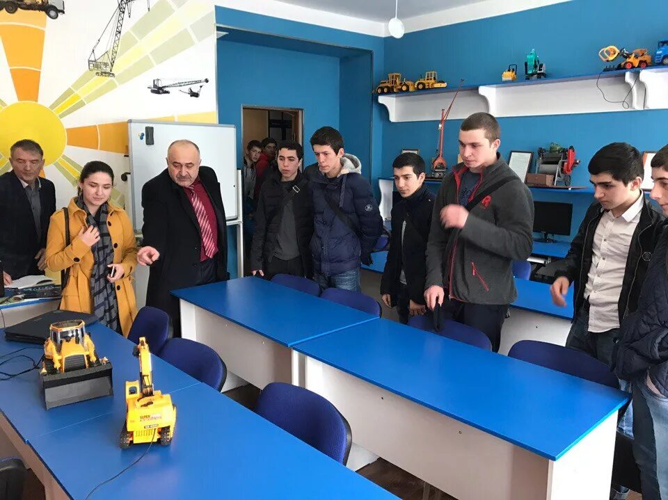 Колледжи махачкала факультеты после 9 класса. Дгту архитектурный факультет. колледж архитектуры и строительства в каспийске. архитектурно строительный колледж махачкала. ксид колледж махачкала.