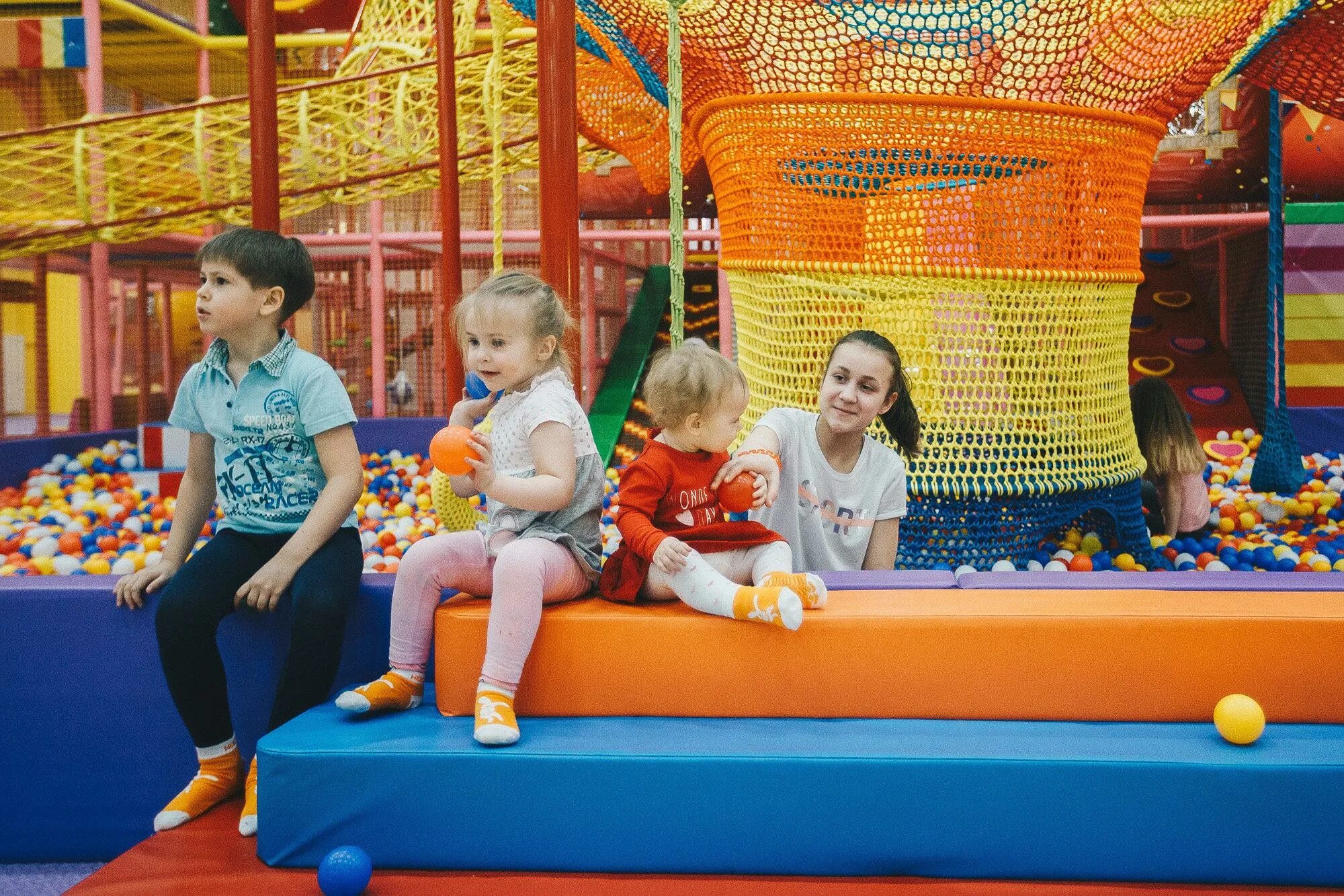 Развлекательные центры для детей работающие. Игродом золотой вавилон ростов на дону. Teika boom семейный парк. Развлечения для дошкольников. Тц пассаж пенза игродром.