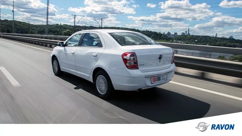 Равон р4 шины. Равон р4 автомат. модель акпп на равон р4. равон р4 на разварках. равон р4 полиция.
