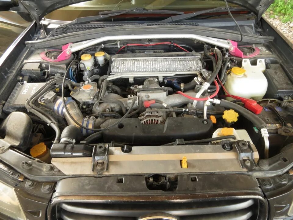 Субару форестер под капотом. Субару форестер 2003 года под капотом. subaru forester 2 l 2007 под капотом. субару форестер sg5 под капотом. subaru forester 2003 года под капотом.