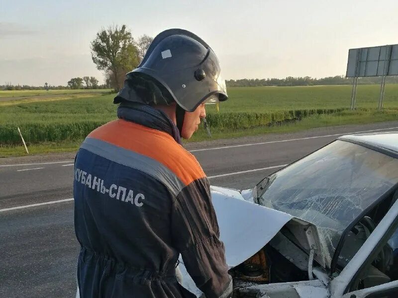 Авария новороссийск 2019. Чп кубань. Авария в славянске на кубани. Чп кубань. Авария вверхне баканской.