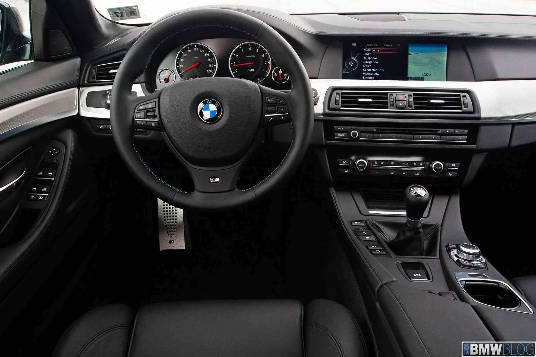 BMW m5 f10 салон. BMW 5 f10 Interior. БМВ м5 f10 салон. BMW f10 Interior. Комплектации м5