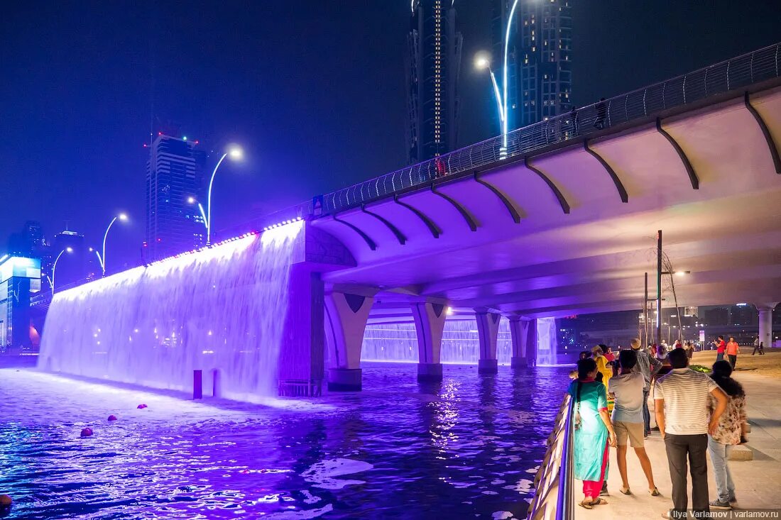 Дубай канал Дубай ( Dubai Water canal). Мост с водопадом Дубай. Мост с водопадом в Дубае Dubai Waterfall. Мост Майдан Дубай.