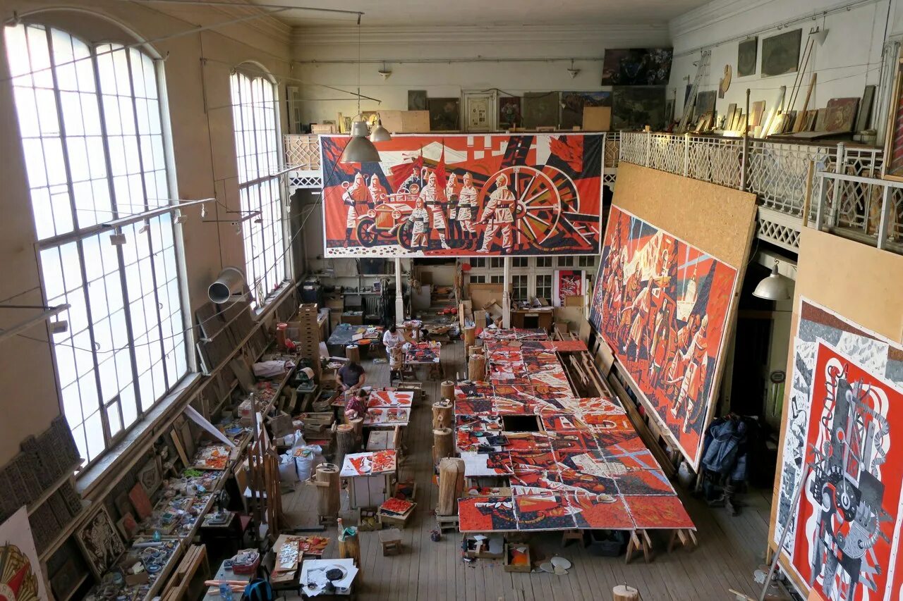 картинная галерея мансарда художников, санкт-петербург. мастерская художника. сергей семкин художник мастерская. современная мастерская художника. мастерская сергея семкина в башне на пяти.