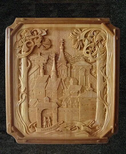 Художественная обработка древесины в технике контурной резьбы. Плоскорельефная резьба резьба. Лошадь плоскорельефная резьба. Плоскорельефная резьба по дереву.