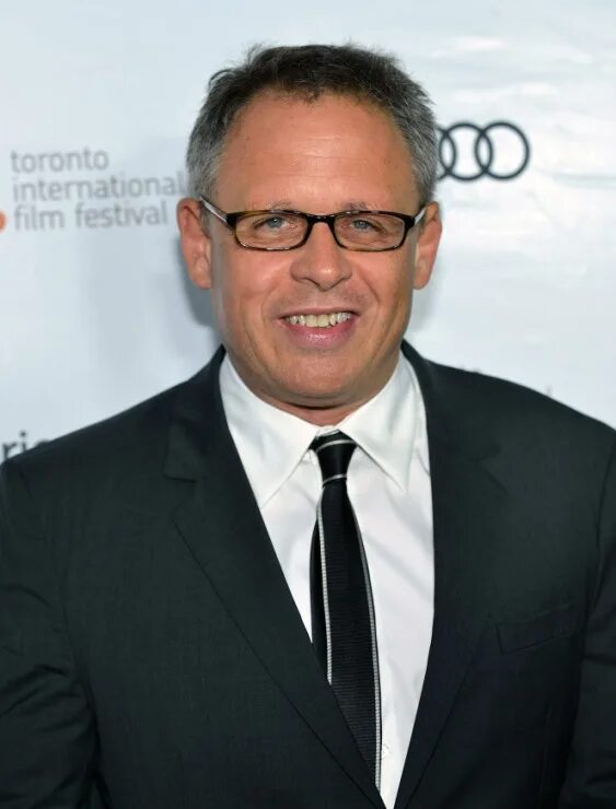 билл кондон в 2010 году. билл кондон. режиссер билл. билл кондон в 2011. фото режиссера билла кондона.