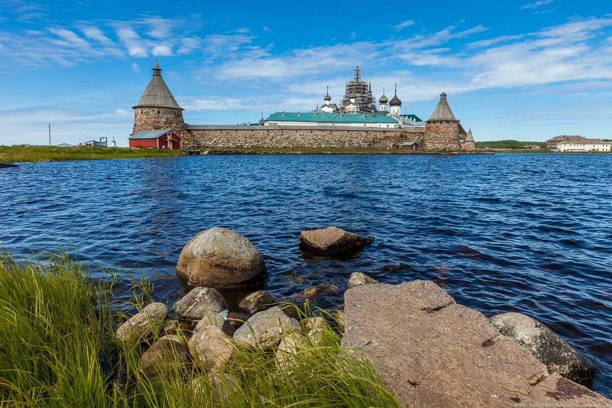 Санкт петербург соловецкие острова. Соловецкий монастырь Соловецкие острова. Соловецкий музей заповедник архипелаг. Соловки Карелия. Соловецкий архипелаг климат.