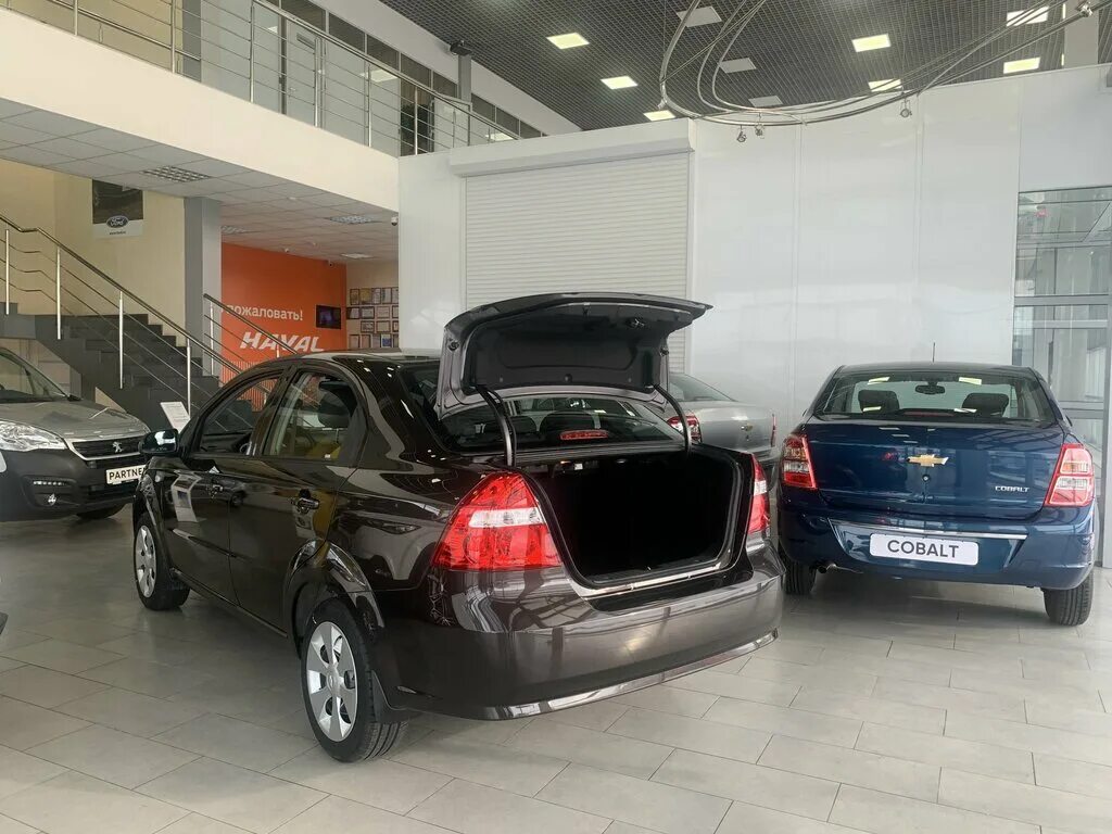 дилерский центр шевроле 2009. Chevrolet cruze 1. шевроле камаро желтая. нск авто. шевроле новосибирск.