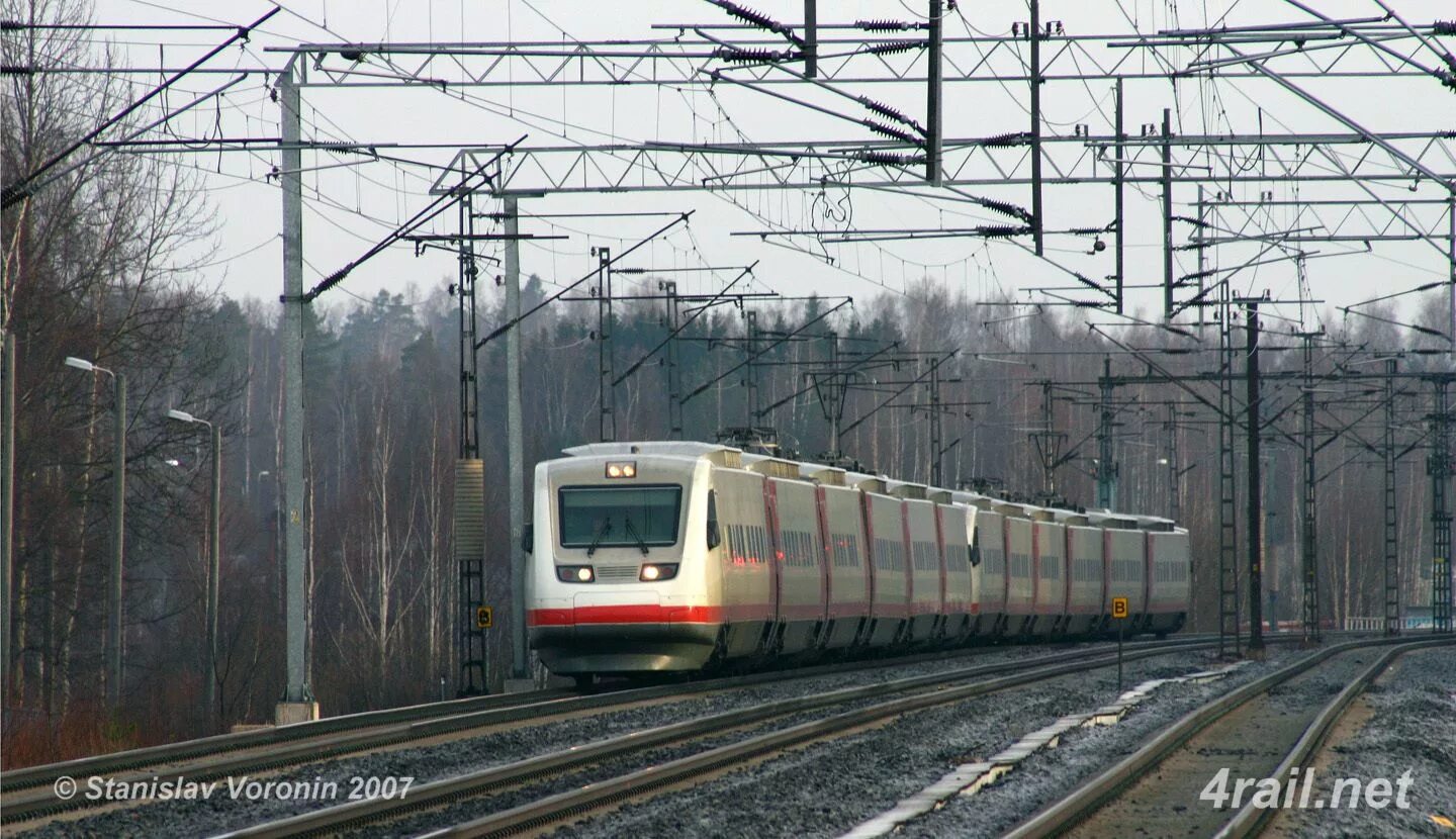 Электрички соколов ручей. Поезд Сокол. Скоростной поезд Сокол. Sm3 Pendolino. Сокол поезд фото.