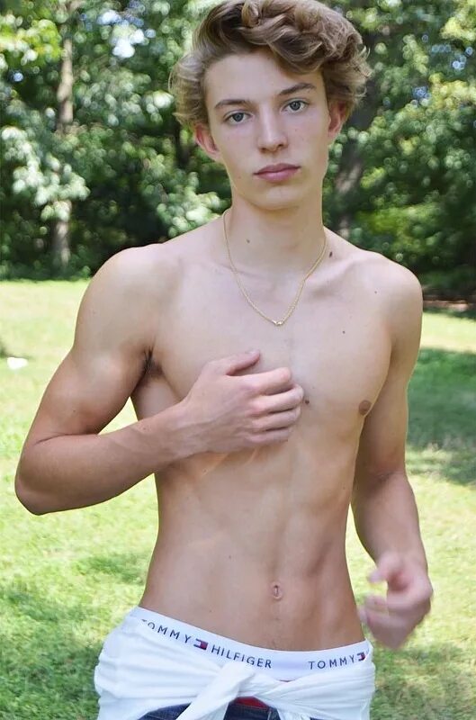 Twinks amateur. Twinks amateur. Андерсон ловелл хеликс. Twinks amateur. Твинк.