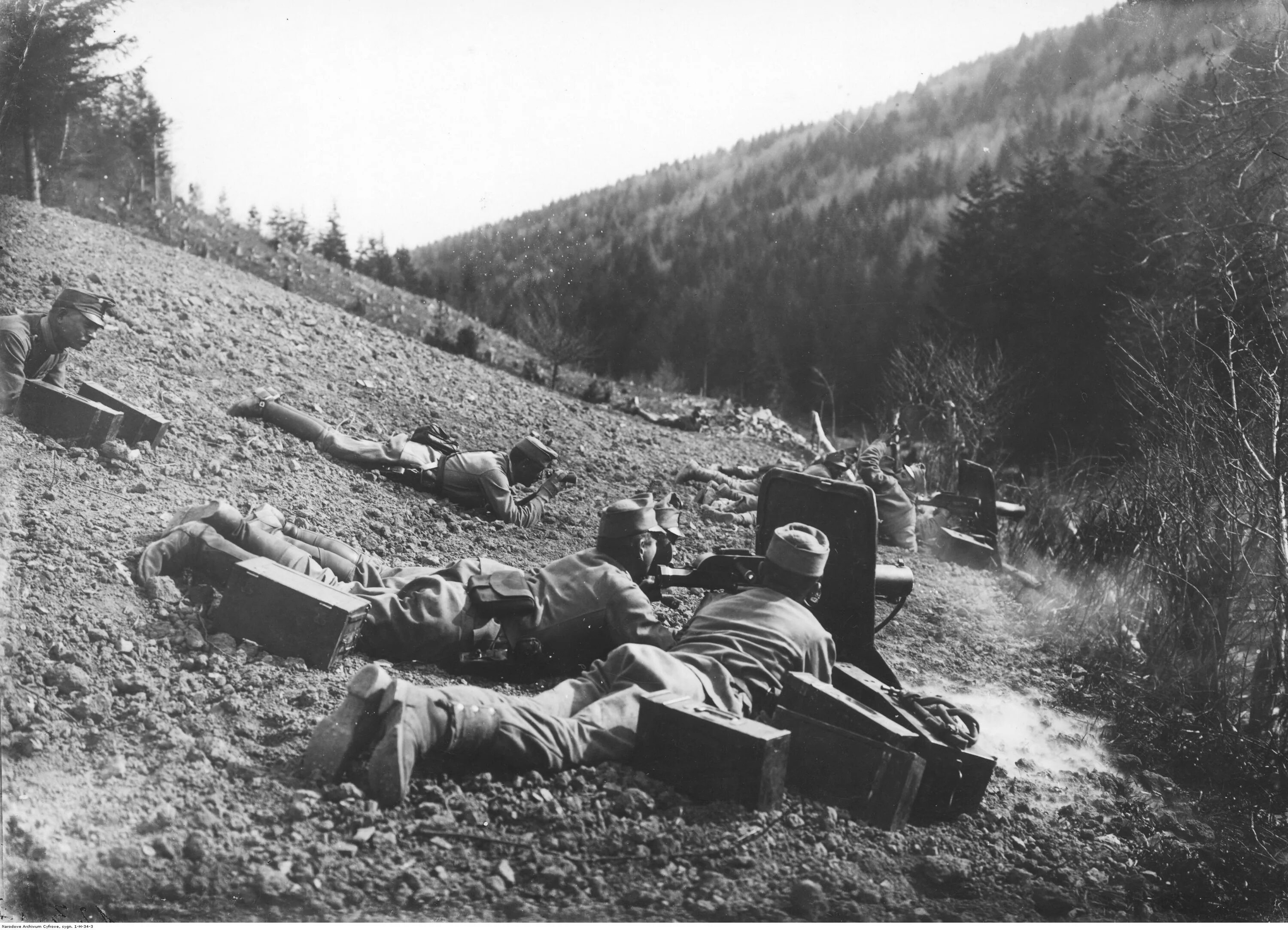 В каком году был горлицкий прорыв. Май 1915 горлицкий прорыв. горлицкая операция 1915. горлицкий прорыв 1914. первая мировая горлицкий прорыв.