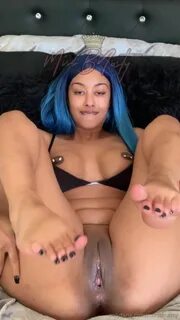 Miss B. Nasty aka missbnasty onlyfans Shy teen masturbates pussy with sex t...