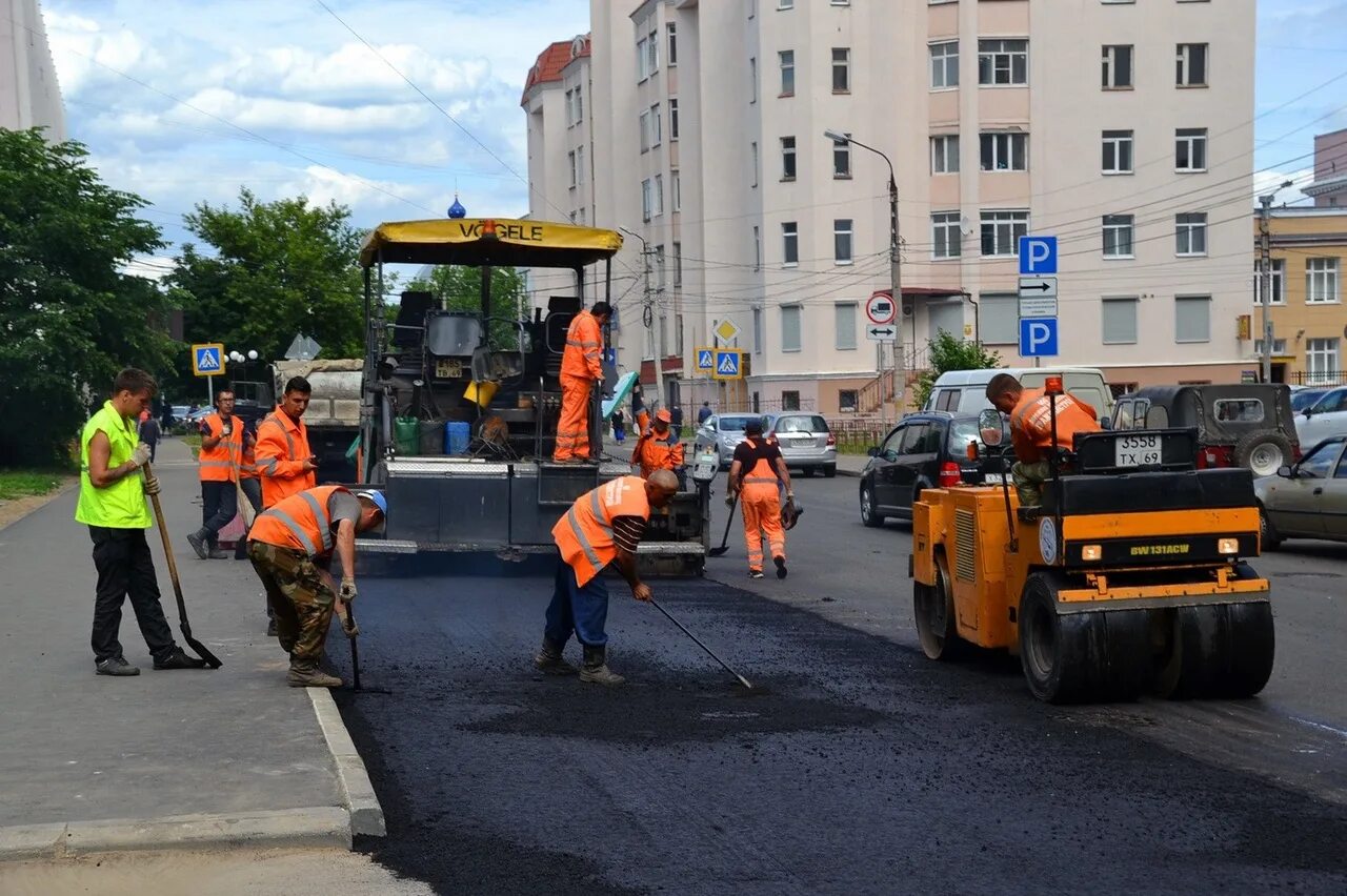 Рабочие дорог москва