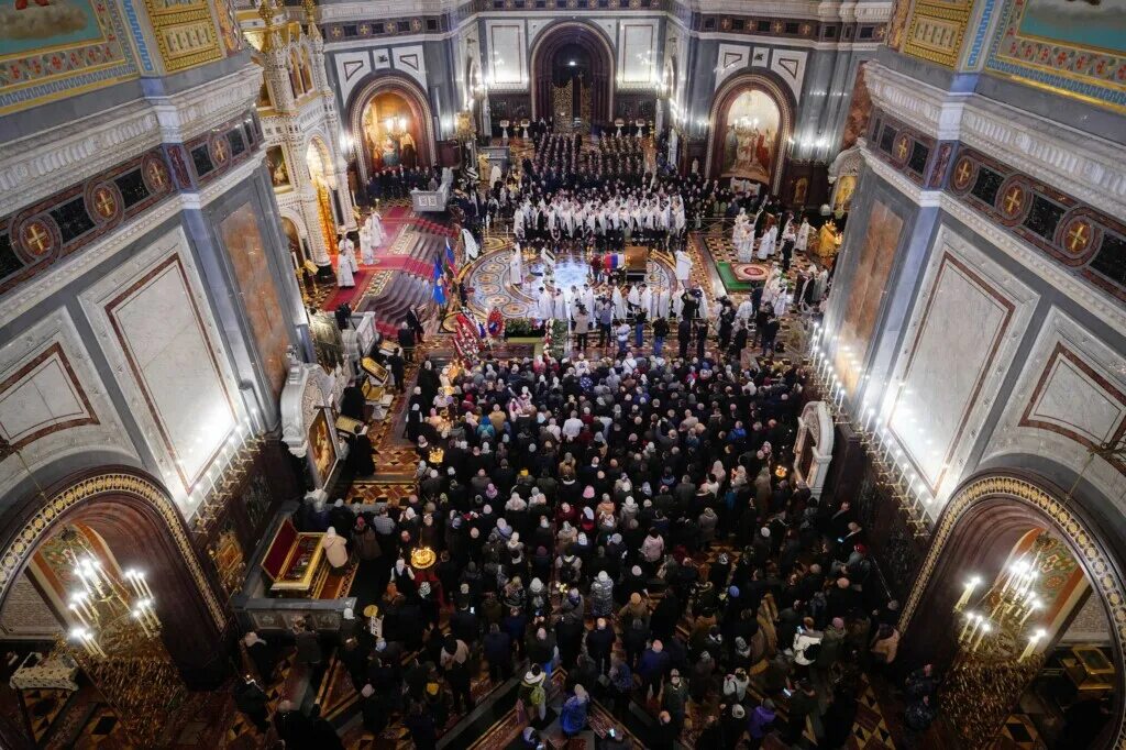 Храм христа спасителя 2022. Прямая трансляция из храма. Храм христа спасителя пасха 2020. Патриарх на службе в храме христа спасителя. Пасха христова 2020 храм христа спасителя.