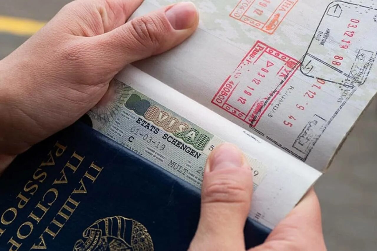 Шенген сегодня. Шенгенская виза для белорусов. Виза шенген. Шенгенская виза в Литву. Виза Евросоюза.