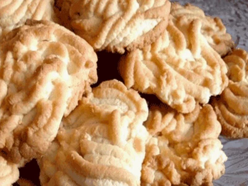 Печенье домашнее формы песочное. Песочное печенье через мясорубку. Печенье через мясорубку. Печенье с мясорубки с майонезом. Печенье с мясорубки с майонезом.