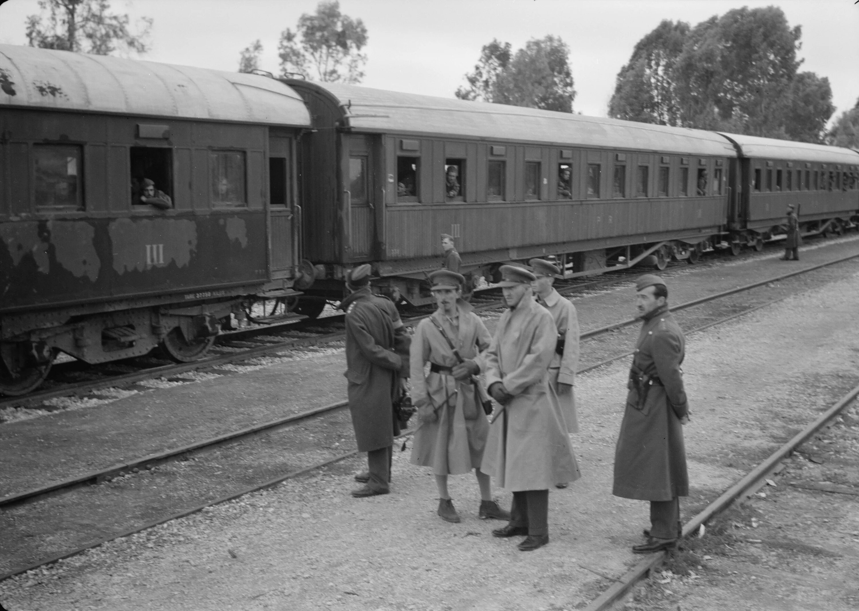 Поезд великой отечественной войны. Поезд 1940. Поезд во время войны. Солдаты в поезде.