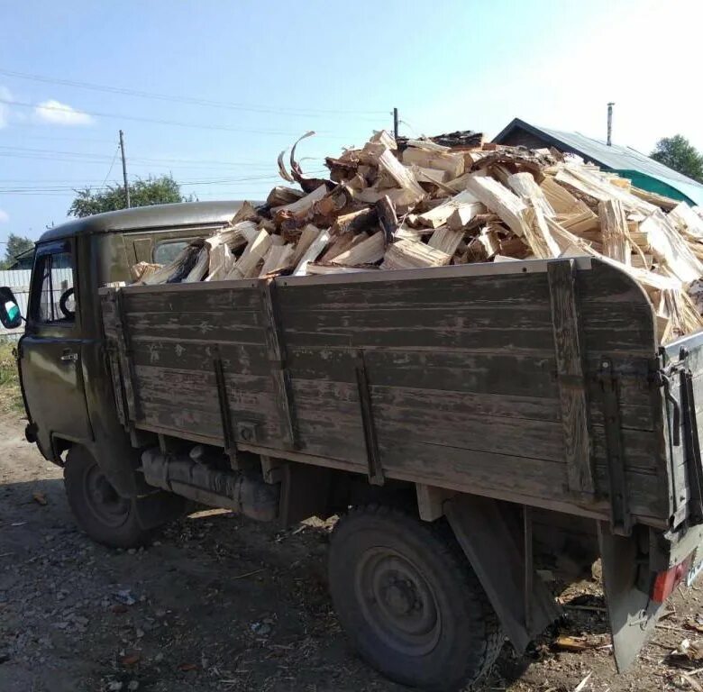 Уазик дров. УАЗ 3303 бортовой с дровами. УАЗ 3303 4 Куба дров. УАЗ 3303 С навозом. УАЗ 3303 колотых дров.