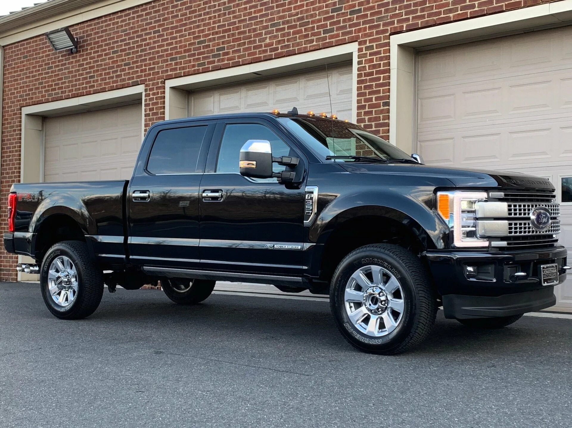 Форд дизель купить новый. Ford f350 super Duty. Ford 350 super Duty. Форд ф 350. Ford f350 Diesel.