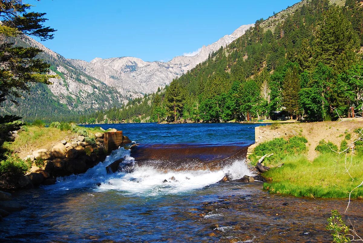 Озеро верхнее объем воды. Озеро верхнее Канада. Озеро верхнее Канада фото. Верхнее. Горный перешеек.