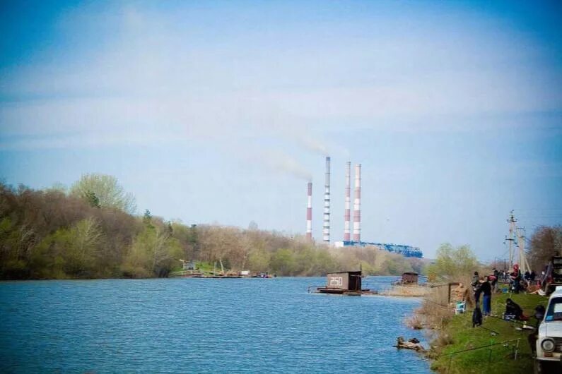 Новочеркасск рыбалка канал. Ерик Варгунка. Холодный канал Новочеркасск. Ерик Варгунка Ростовской. Рыбалка в Новочеркасске.