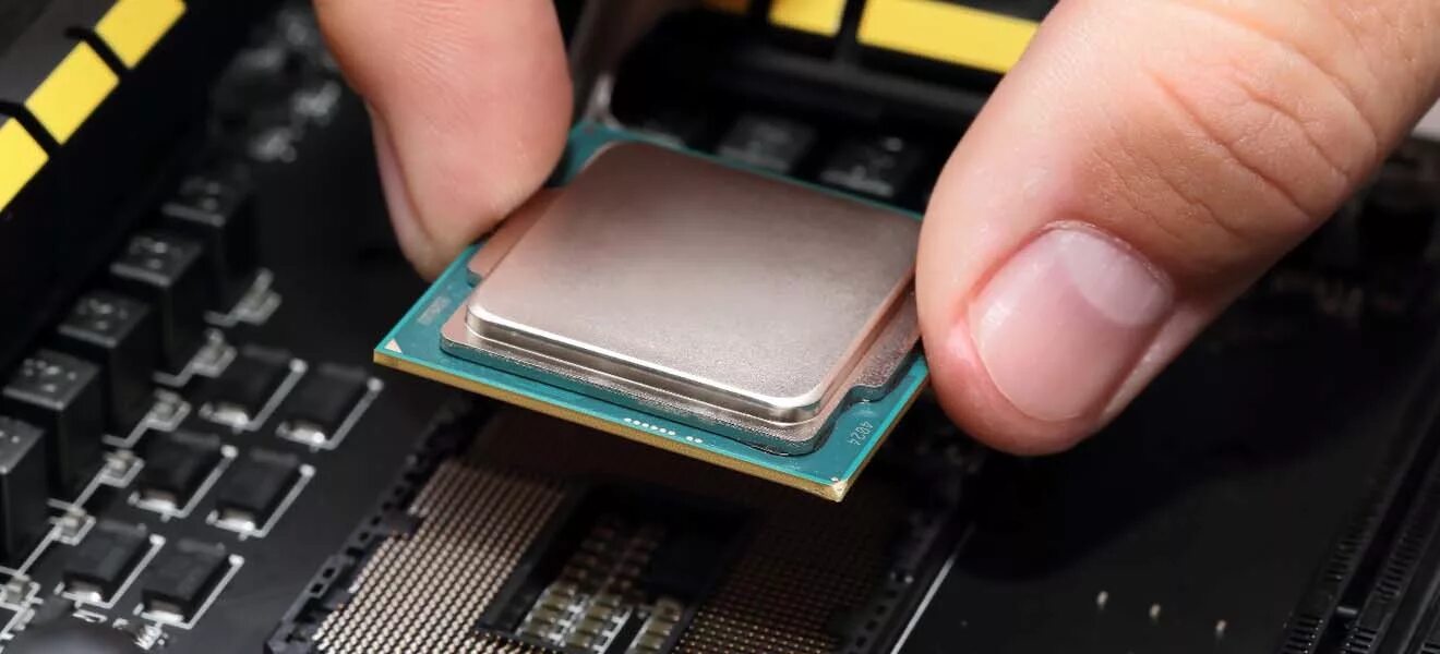 Несъемный процессор в ноутбуке. Amd e5. Разобранный процессор. Крепление процессора на ноутбуке. Amd a6 ноутбук процессор.