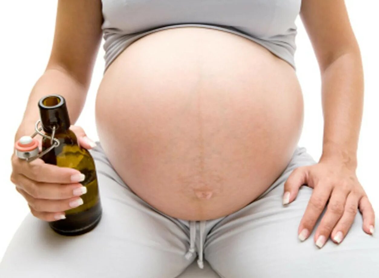 Пьющие беременные ея. Вредные привычки беременных.