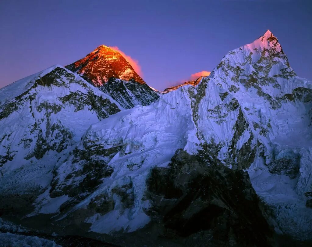 Mount everest is high in the world. Эверест Джомолунгма. Гора Эверест (Джомолунгма). Гималаи. Эверест или Джомолунгма. Вершины: гора Джомолунгма (Эверест),.