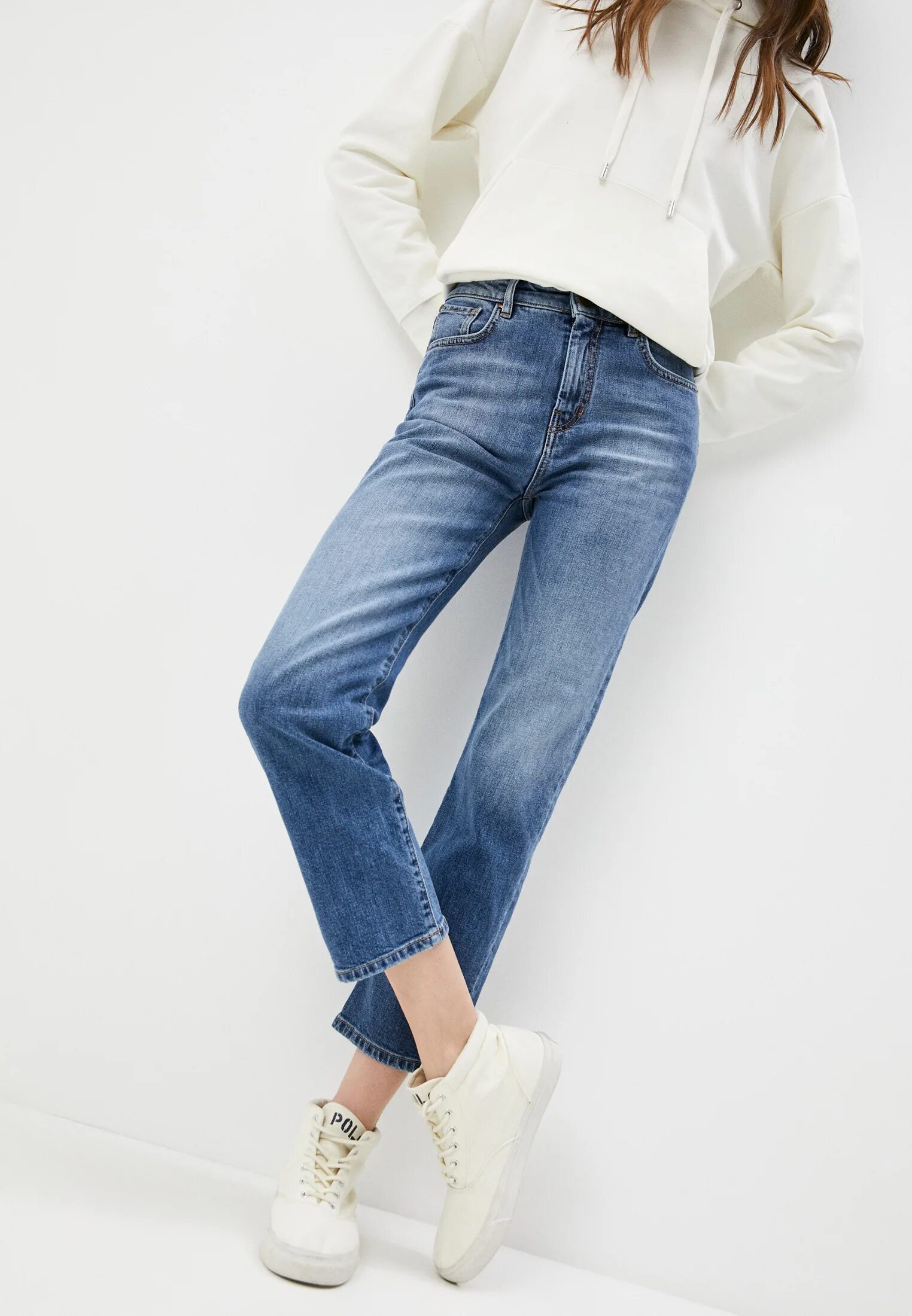Джинсы weekend. Джинсы max mara weekend angolo. Джинсы weekend. Max mara weekend джинсы женские. Max mara джинсовое платье.