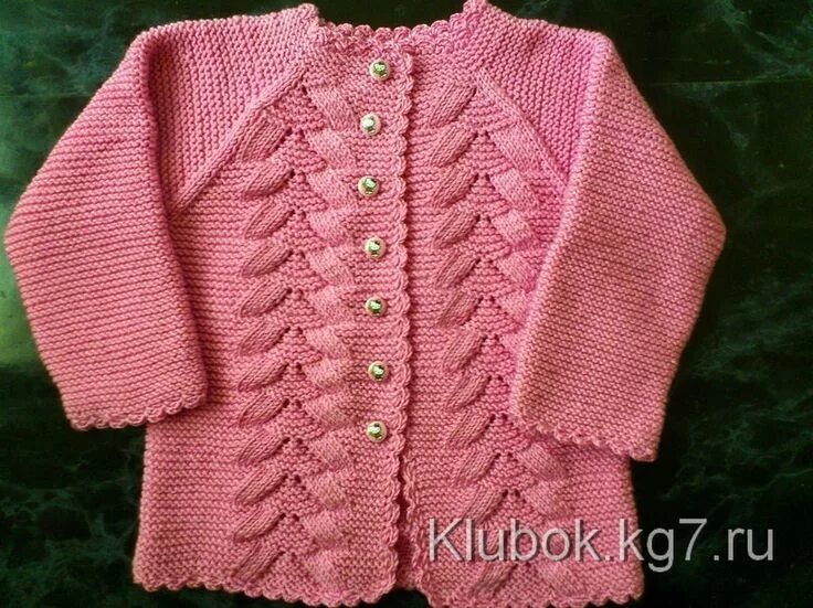 Кофта регланом для девочки 2 лет. Кофточка для девочки спицами. жакет для девочки реглан. вязаные детские кофты для девочек. кофта реглан для девочки.