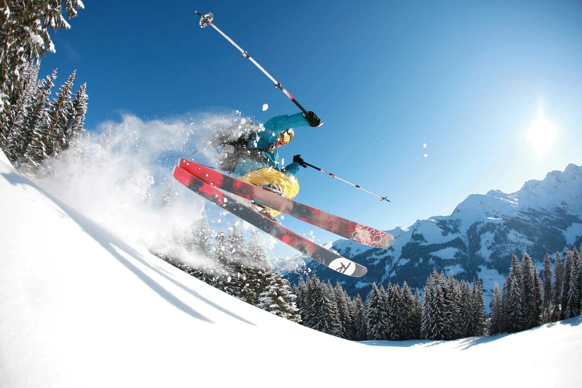 Включи горнолыжный. Фрирайдер горные лыжи. Фрирайд горные лыжи. Лыжи фрирайд фристайл. Красная Поляна сноуборд.