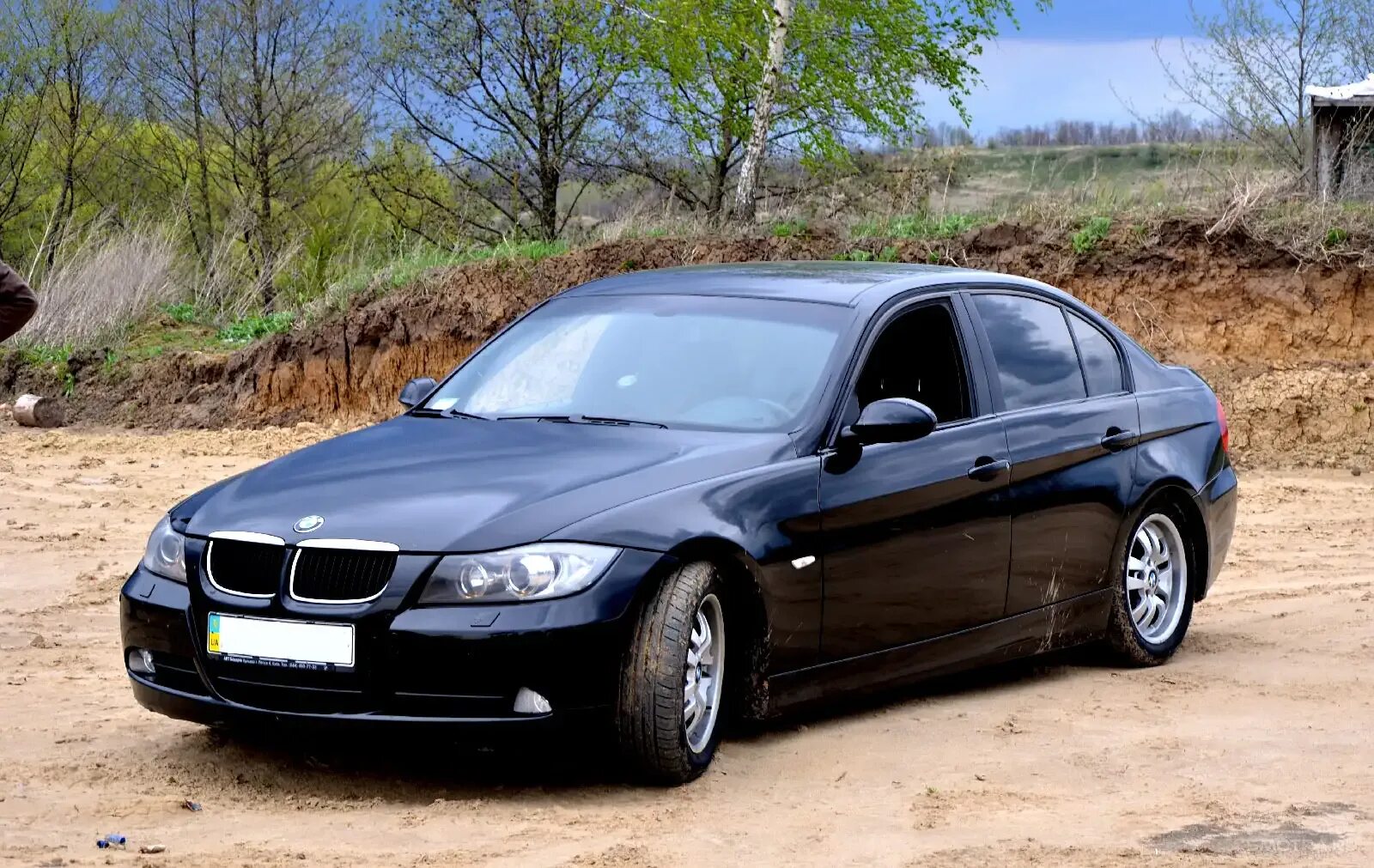Бмв 2005 г. BMW 3 Series 2005. БМВ 3 2005г. БМВ 3 2005 года. БМВ седан 2005.