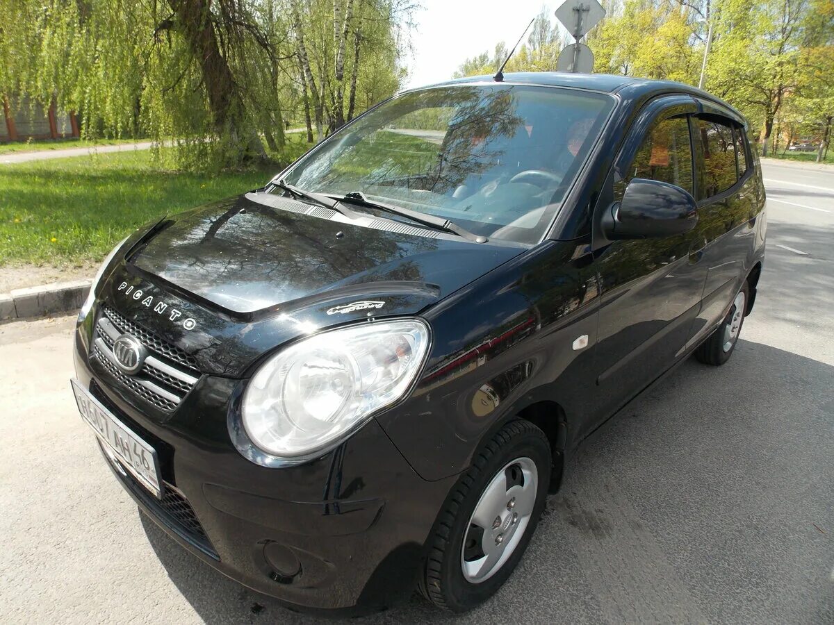 Kia picanto 2009. Kia Picanto 2009 серая. Kia Picanto 2009 года Рестайлинг. Kia Picanto 2009 в Африке.