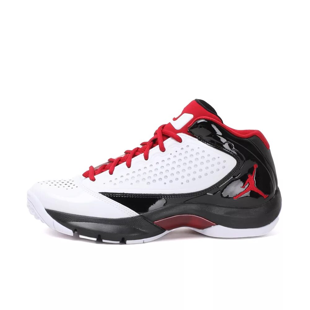 Спортивная обувь скидки. Кроссовки Nike 2022 Jordan.
